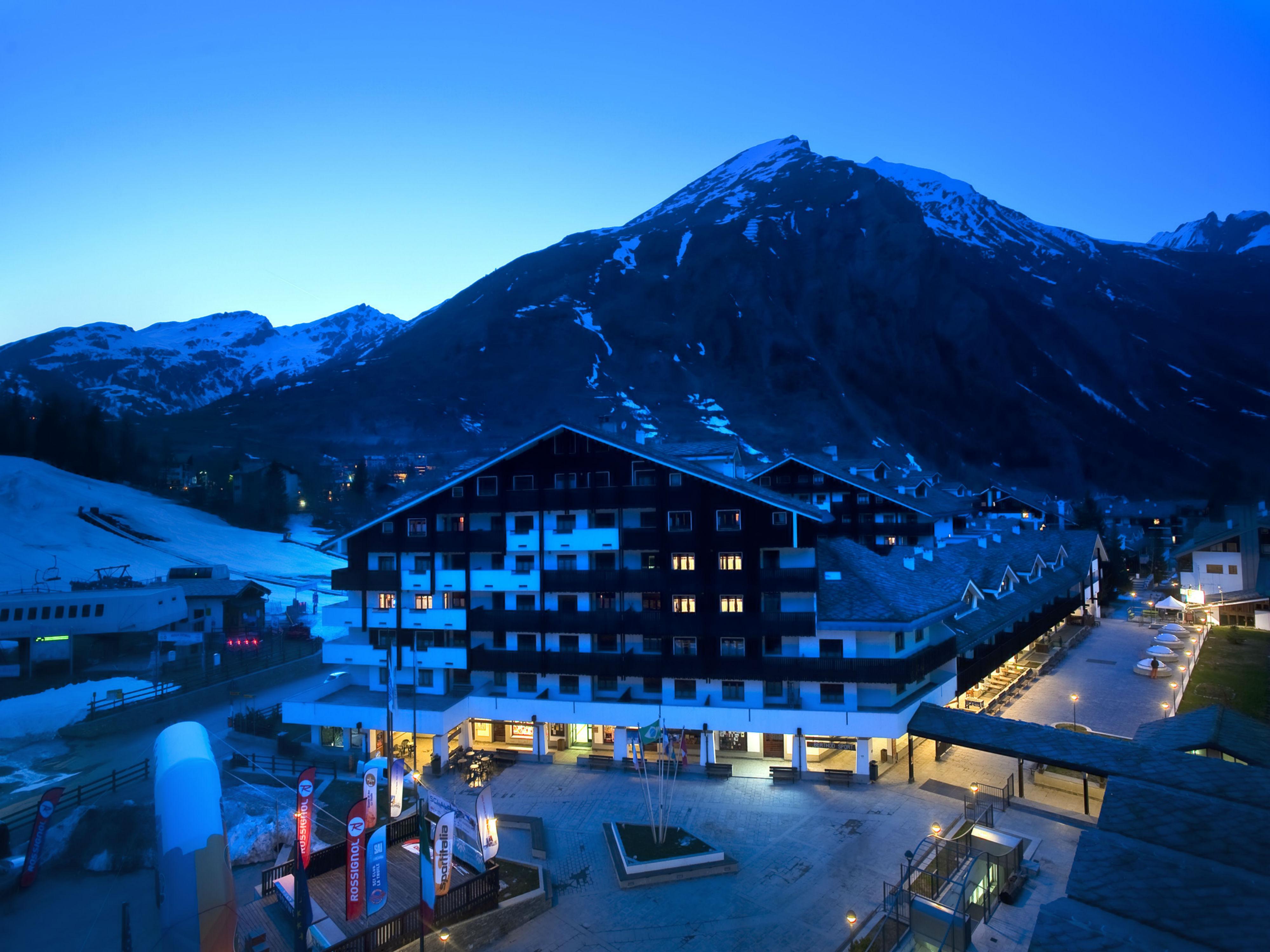 Th La Thuile - Planibel Hotel Екстер'єр фото