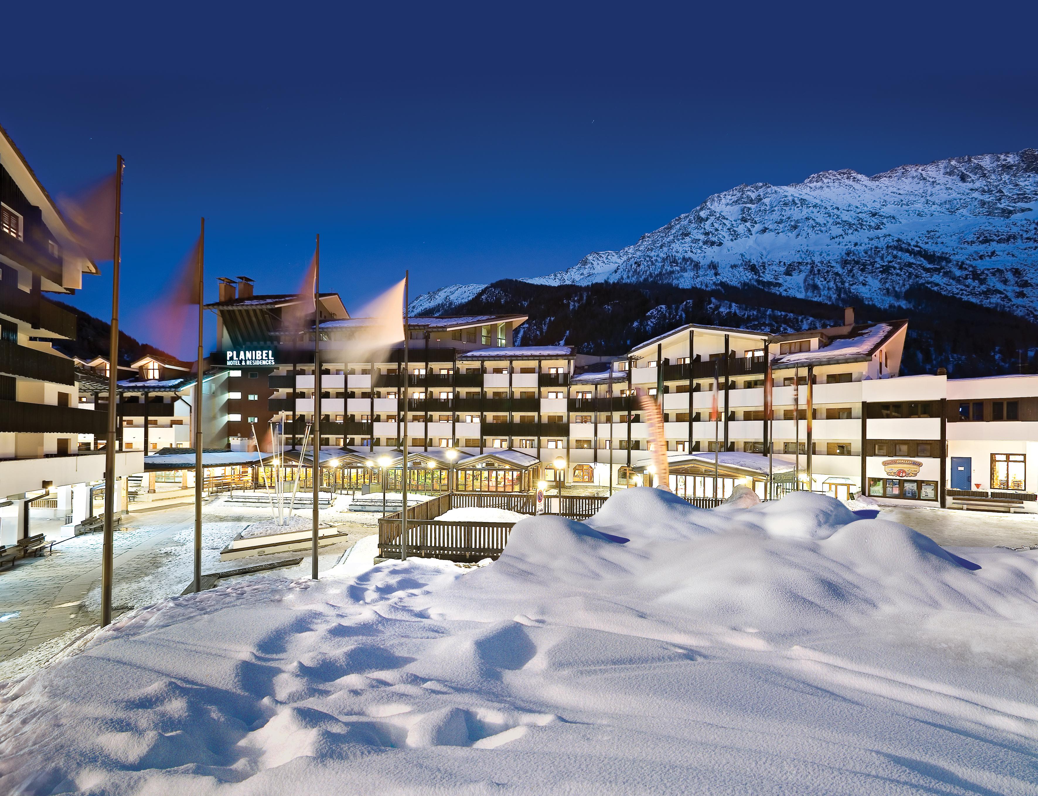 Th La Thuile - Planibel Hotel Екстер'єр фото