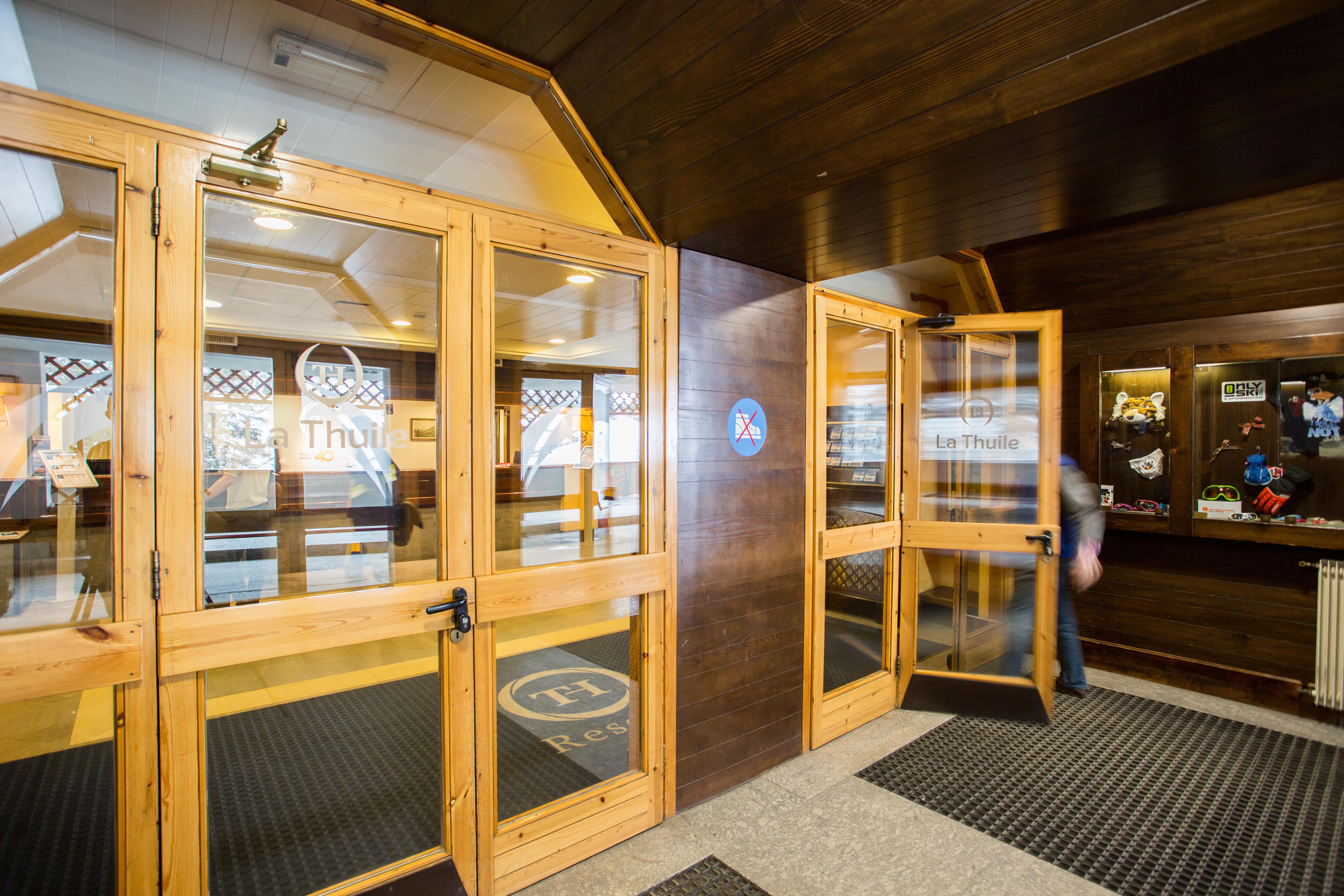 Th La Thuile - Planibel Hotel Екстер'єр фото