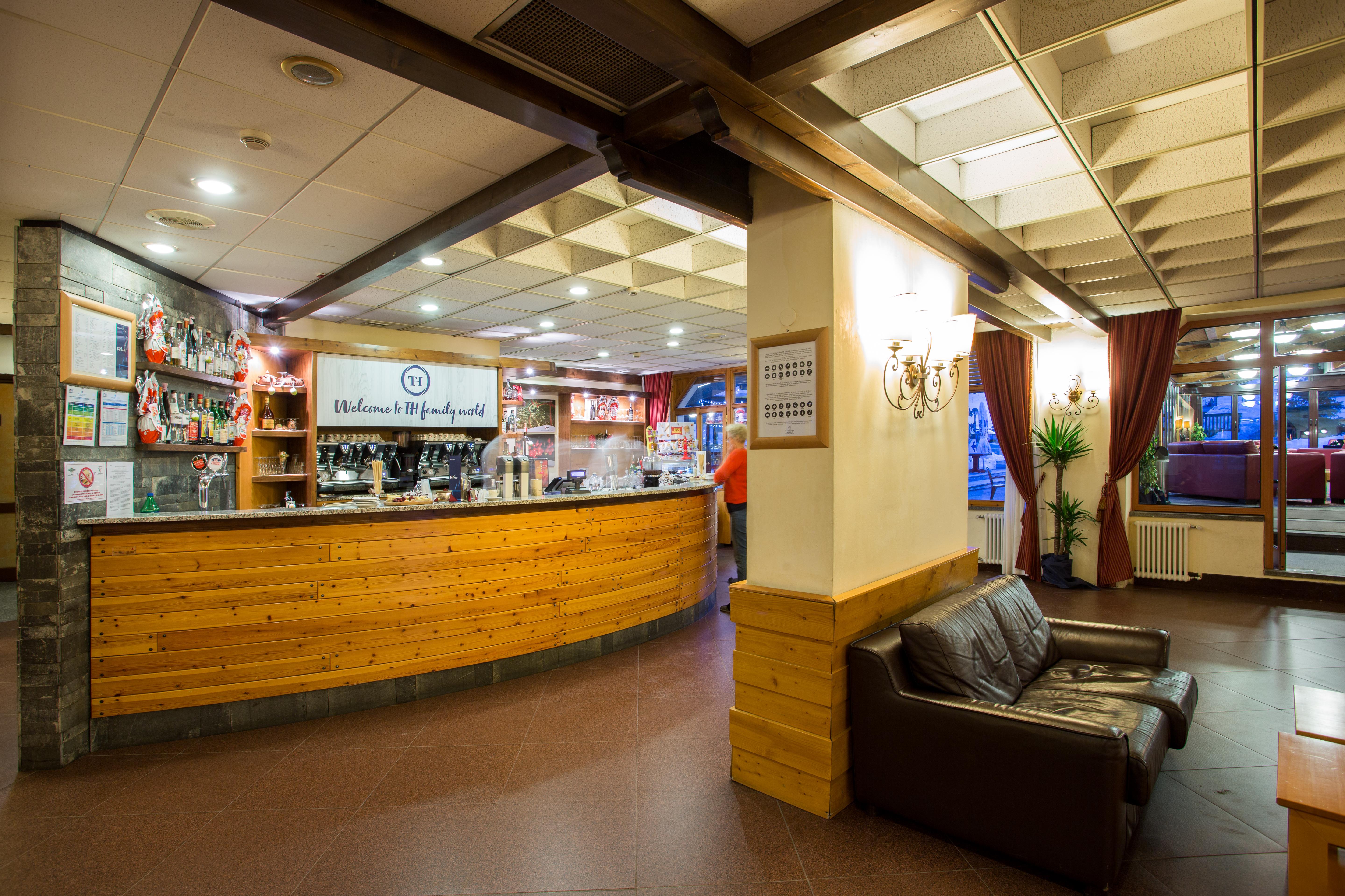Th La Thuile - Planibel Hotel Екстер'єр фото