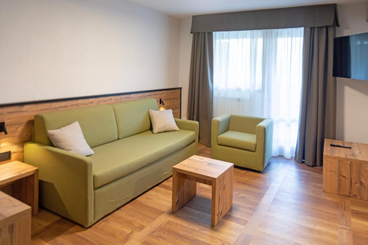 Th La Thuile - Planibel Hotel Екстер'єр фото