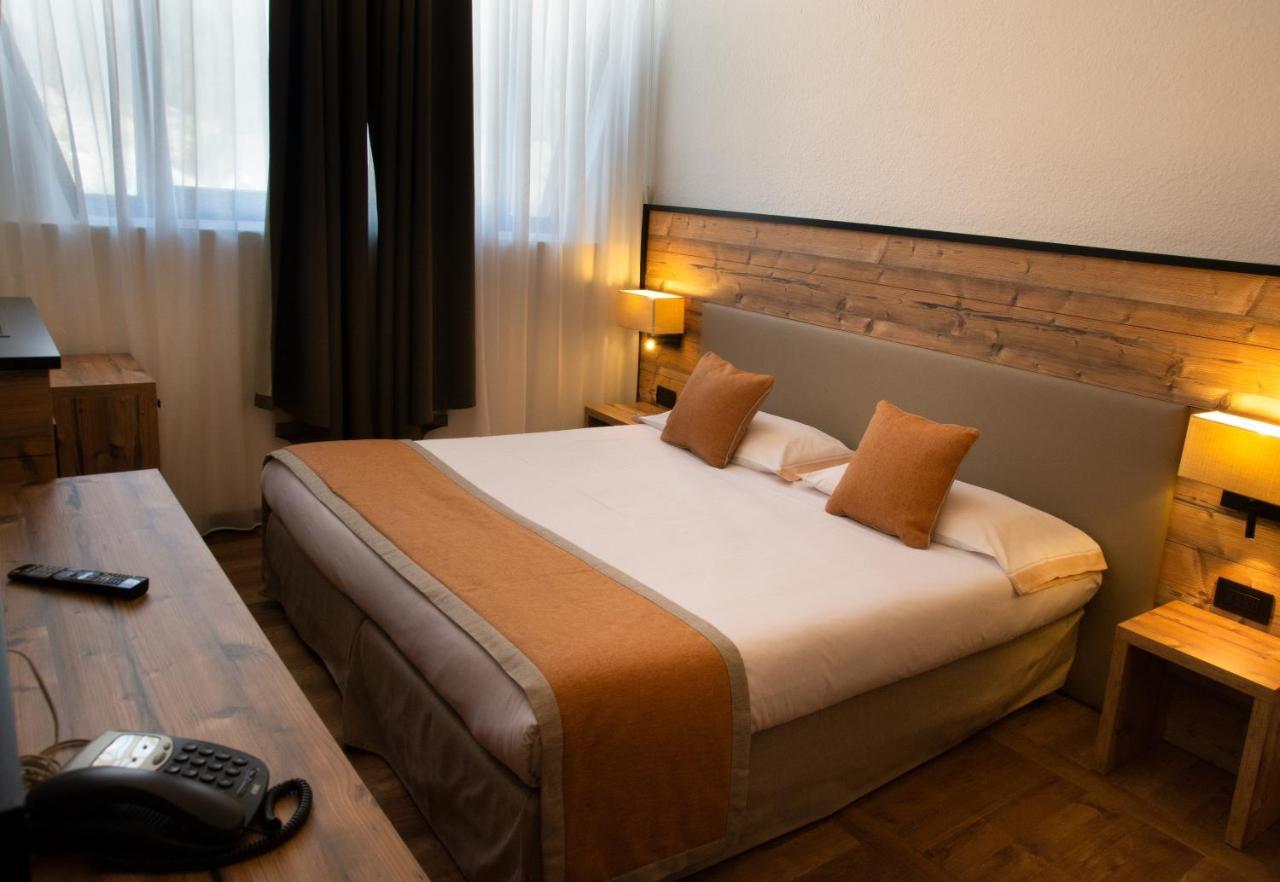 Th La Thuile - Planibel Hotel Екстер'єр фото