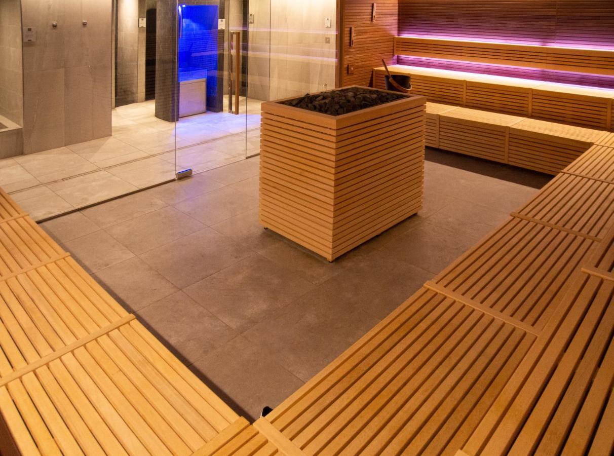 Th La Thuile - Planibel Hotel Екстер'єр фото